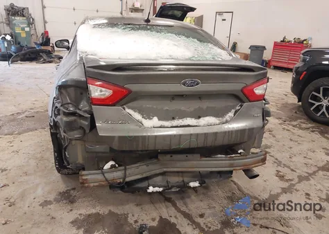 2014 Ford Fusion Se z USA, uszkodzony, nr VIN 1FA6P0H74E5382945